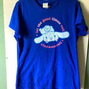 Hello Kitty graphic tee. Cinamoroll